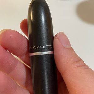Paramount. Mac lipstick new.